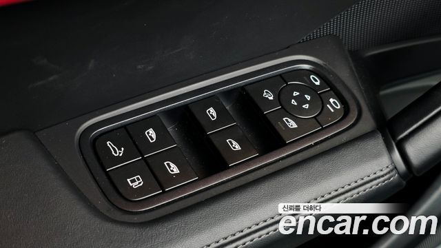 Porsche Cayenne 2025 — photo 15