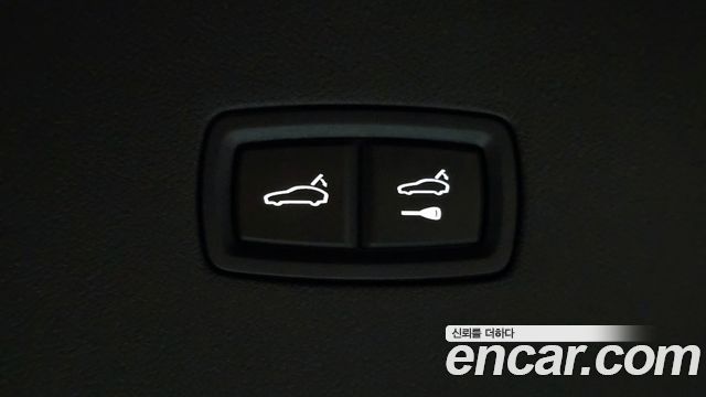 Porsche Cayenne 2025 — photo 18