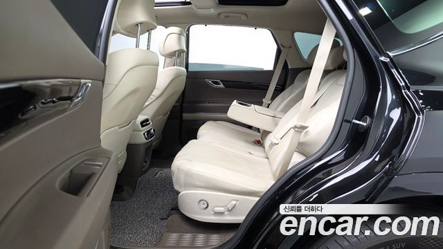 Genesis GV80 2023 — photo 17