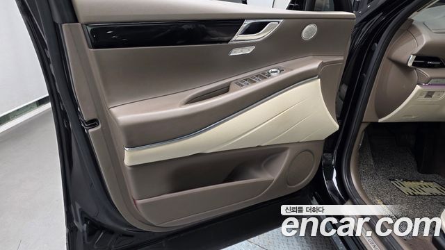Genesis GV80 2023 — photo 14