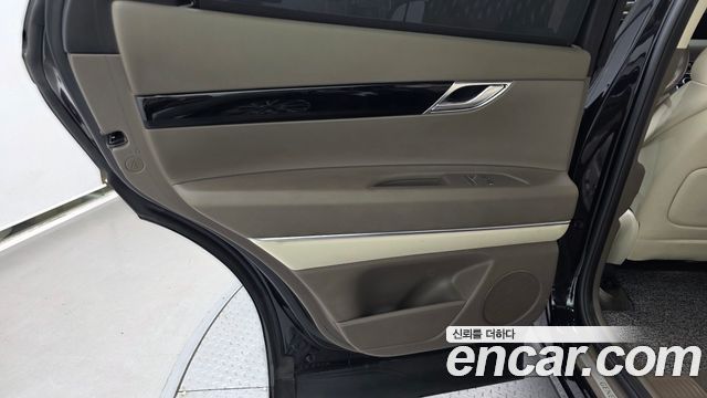 Genesis GV80 2023 — photo 15