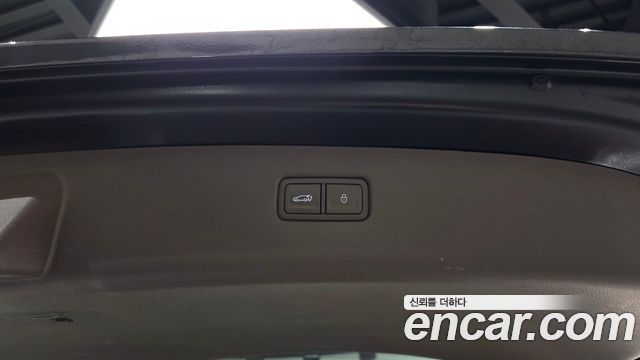 Genesis GV80 2023 — photo 34