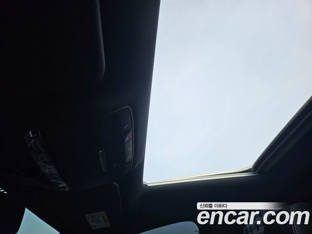 Mercedes-Benz E-Class 2022 — photo 9