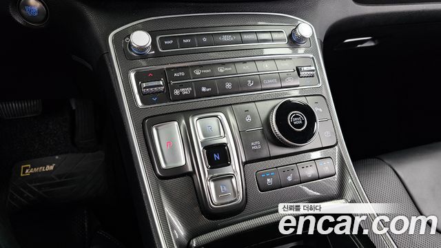 Hyundai Santafe 2022 — photo 12