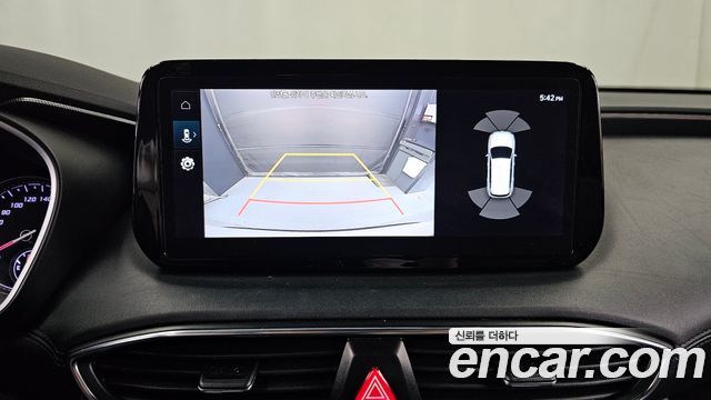 Hyundai Santafe 2022 — photo 21