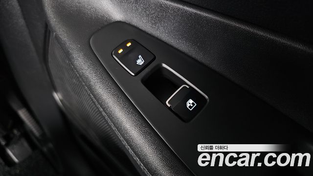Hyundai Santafe 2022 — photo 25