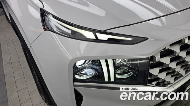 Hyundai Santafe 2022 — photo 8