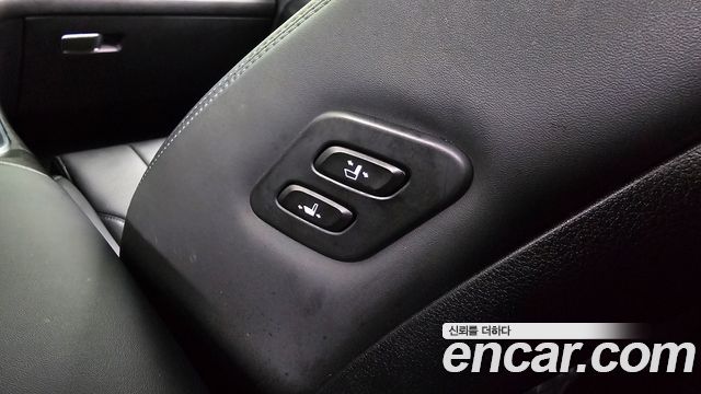 Hyundai Santafe 2022 — photo 31
