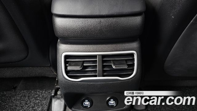 Hyundai Santafe 2022 — photo 34