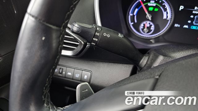 Hyundai Santafe 2022 — photo 35