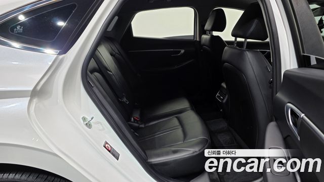 Hyundai Sonata 2021 — photo 18