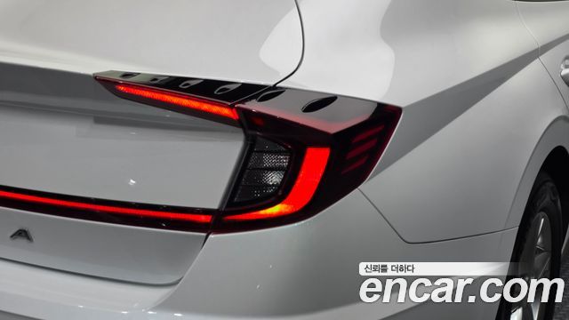 Hyundai Sonata 2021 — photo 9