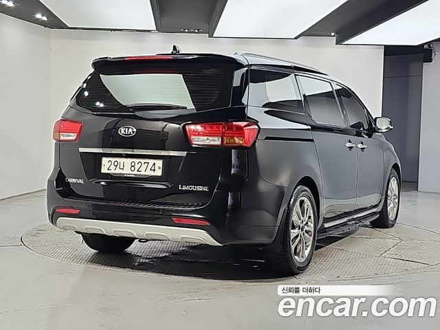 Kia Canival 2016 — photo 4