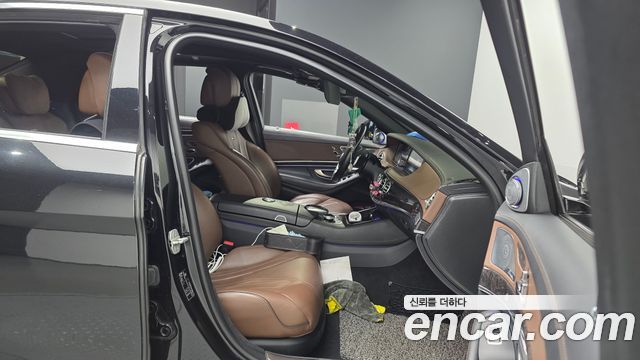 Mercedes-Benz S-Class 2017 — photo 11