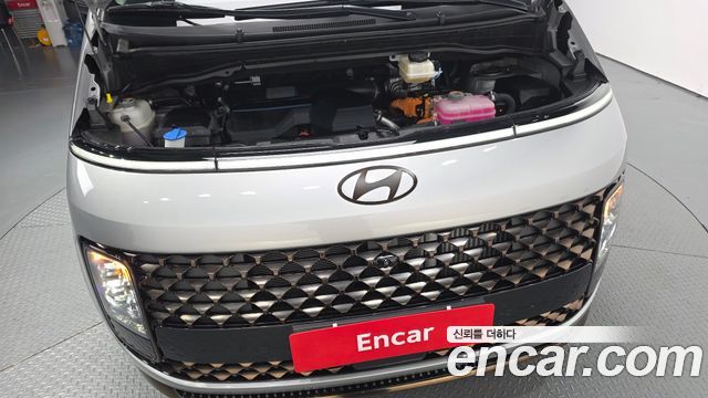 Hyundai Staria 2025 — photo 6