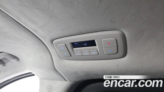 Hyundai Staria 2025 — photo 29