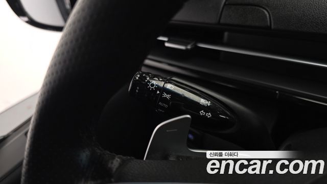 Hyundai Staria 2025 — photo 37