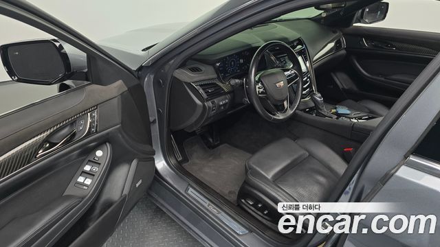 Cadillac CTS 2019 — photo 13
