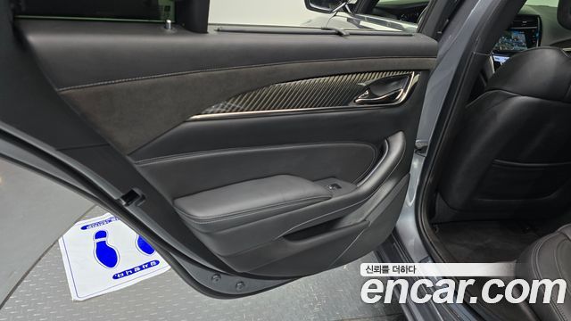 Cadillac CTS 2019 — photo 15