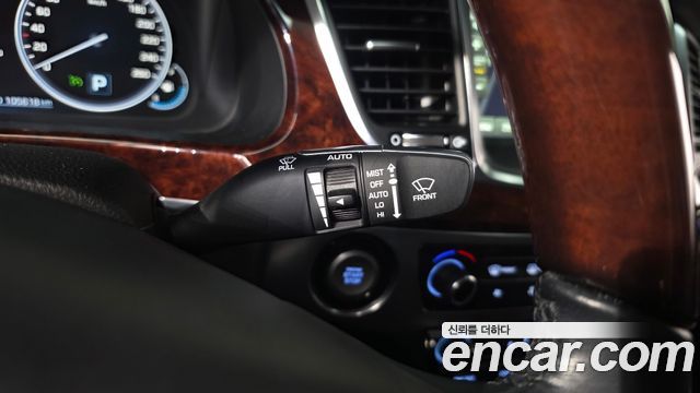 Hyundai Equus 2015 — photo 29