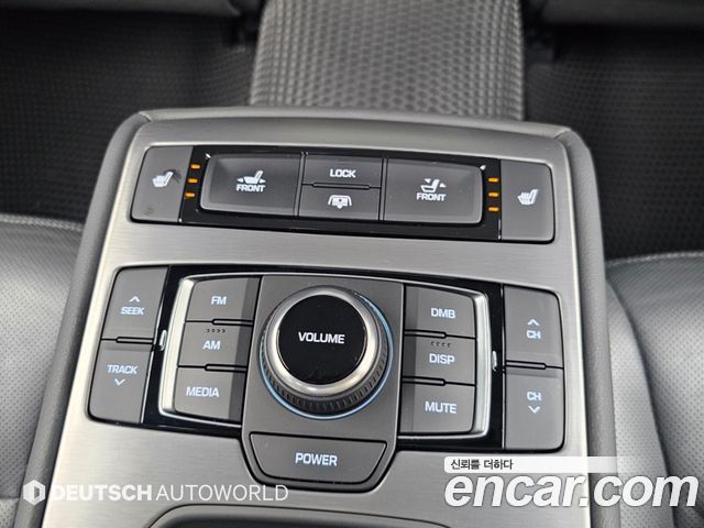 Hyundai Genesis 2016 — photo 16