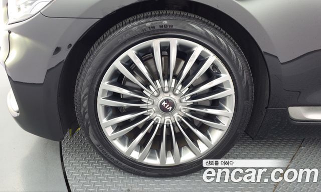 Kia K9 2019 — photo 5