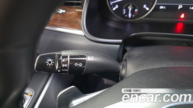 Kia K9 2019 — photo 38