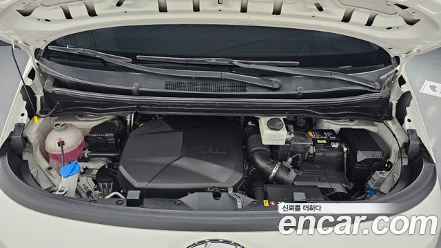 Hyundai Staria 2024 — photo 6