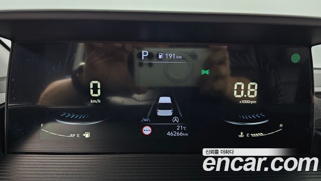 Hyundai Staria 2024 — photo 11