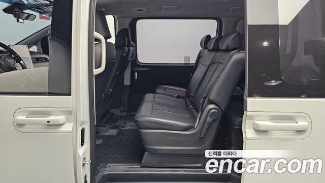 Hyundai Staria 2024 — photo 18