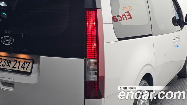 Hyundai Staria 2024 — photo 9