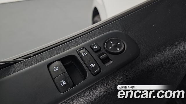 Hyundai Staria 2024 — photo 29
