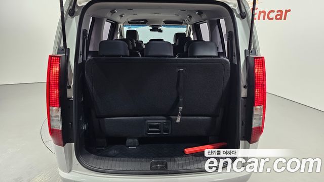 Hyundai Staria 2024 — photo 33