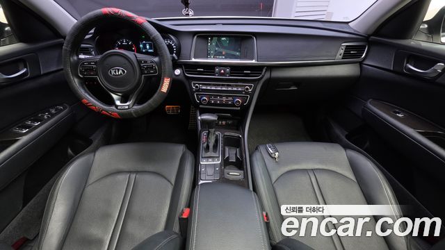 Kia K5 2016 — photo 10