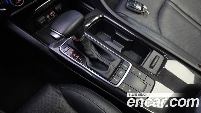 Kia K5 2016 — photo 12