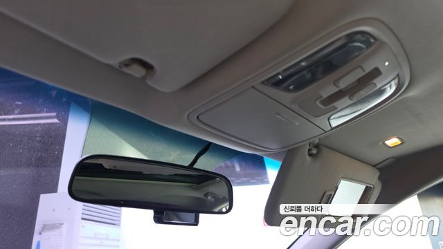 Kia K5 2016 — photo 23