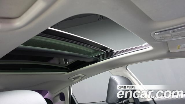Kia K5 2016 — photo 24