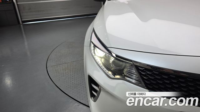 Kia K5 2016 — photo 8