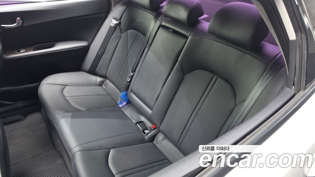 Kia K5 2016 — photo 30