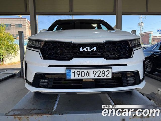 Kia Sorento 2023 — photo 1