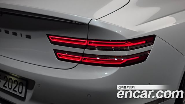 Genesis G80 2022 — photo 9