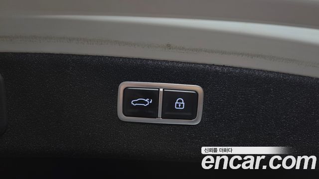 Genesis G80 2022 — photo 31