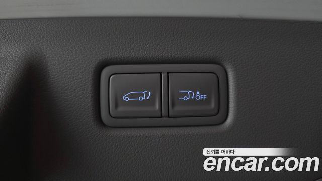 Hyundai Staria 2025 — photo 27