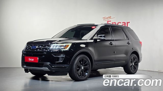Ford Explorer 2018 — photo 1