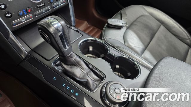 Ford Explorer 2018 — photo 12
