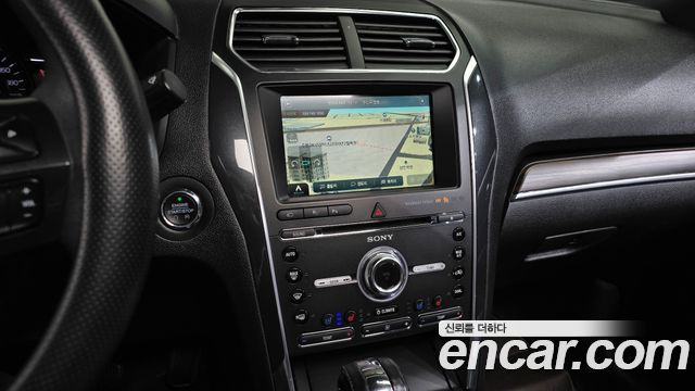 Ford Explorer 2018 — photo 19