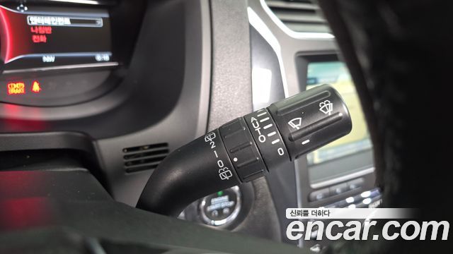 Ford Explorer 2018 — photo 26