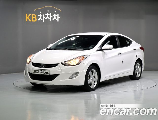 Hyundai AVANTE 2013 — photo 1