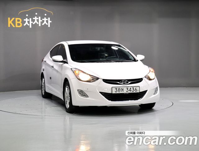Hyundai AVANTE 2013 — photo 2