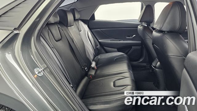 Hyundai AVANTE 2021 — photo 18